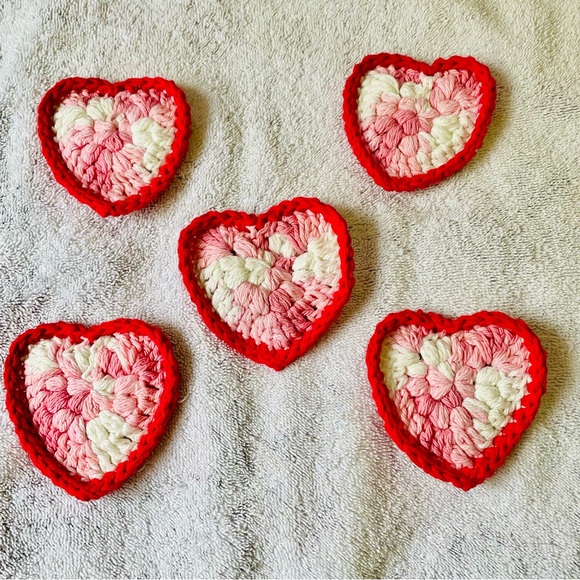 Handmade Heart-Shaped Face Scrubbi OR Coasters - 100% cotton - Set of 5 - Picture 4 of 6